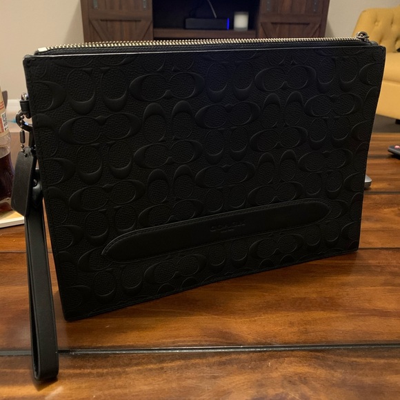 coach structured pouch